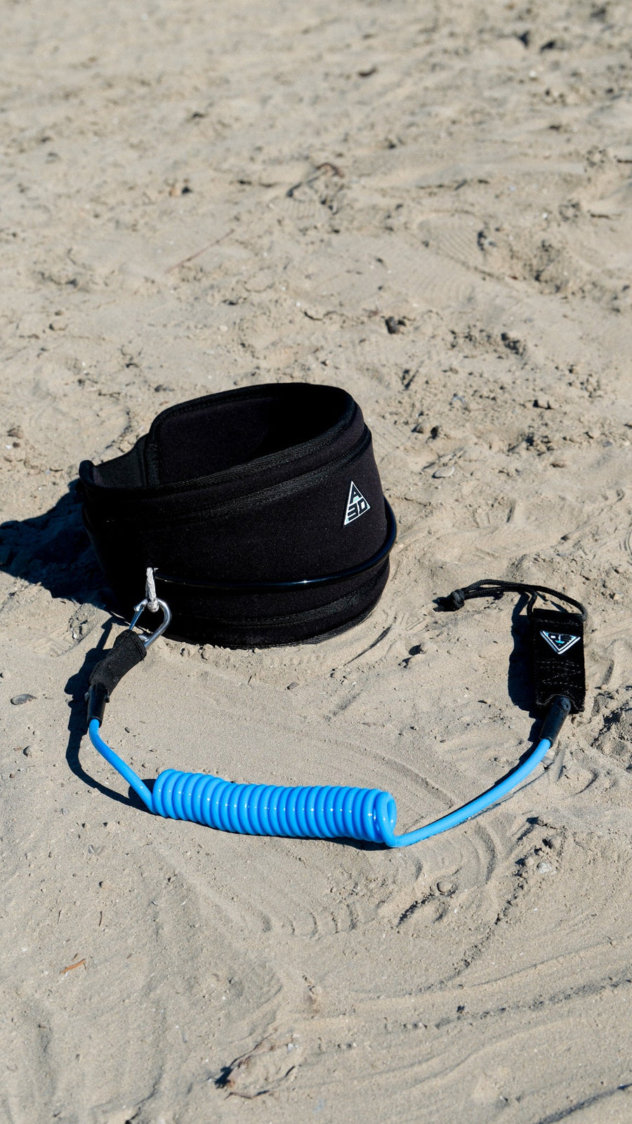 8" COILED LEASH WITH CARABINER