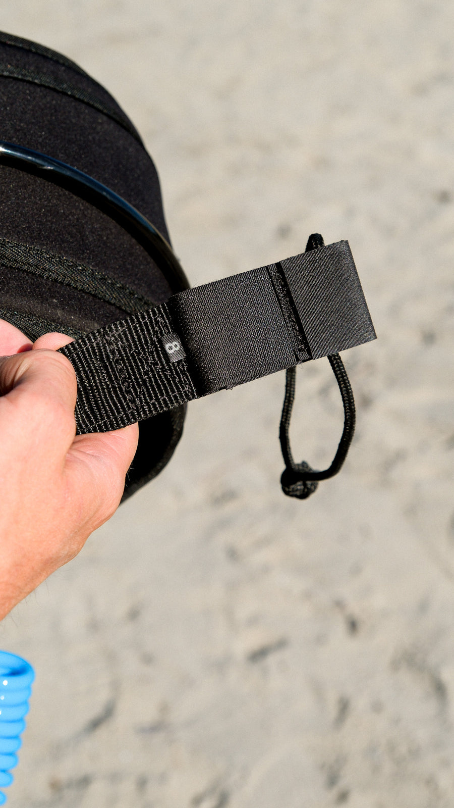 8" COILED LEASH WITH CARABINER